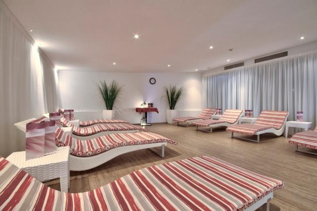 Seabank Resort & Spa 
