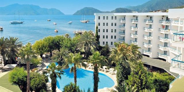 Tropical Beach Hotel