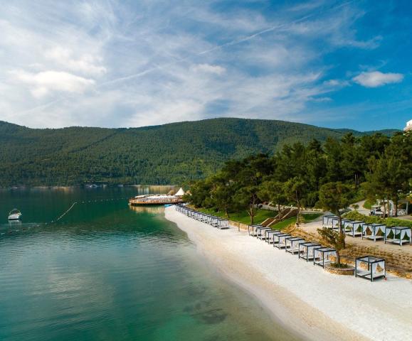 Hotel La Blanche Island