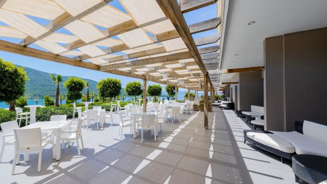Hotel La Blanche Island