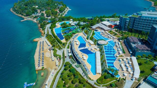 Hotel La Blanche Island