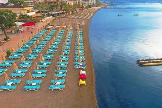 Lalila Blue Suites