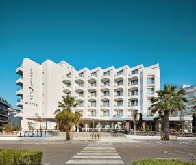Lalila Blue Suites