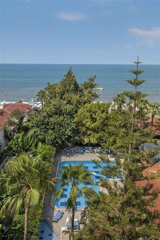 Hotel Trendy Side Beach