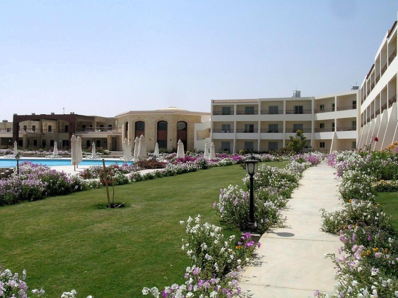 Hotel Royal Brayka Beach Resort
