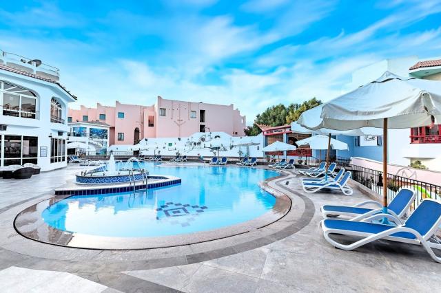 Hotel Minamark Beach Resort