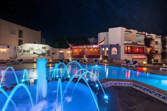 Hotel Minamark Beach Resort