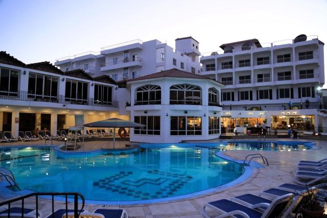 Hotel Minamark Beach Resort