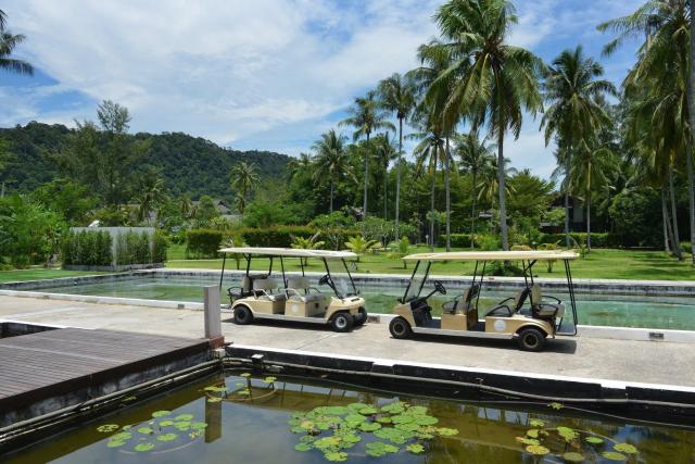 Hotel Twin Lotus Resort and SPA