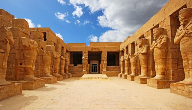 Malý okruh Egyptem / Privátní auto s průvodcem & Hotel Sphinx Aqua Park Beach Resort