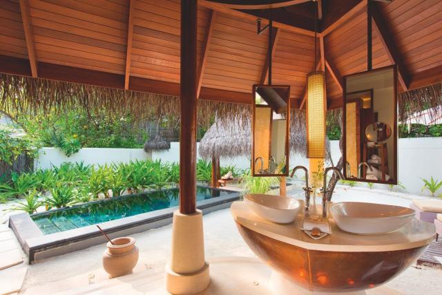 Constance Halaveli Maldives