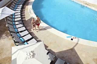 Flamingo Beach Resort