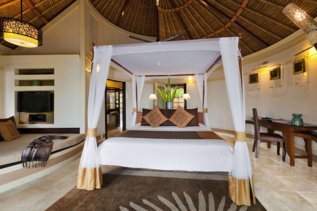 Banyan tree vabbinfaru