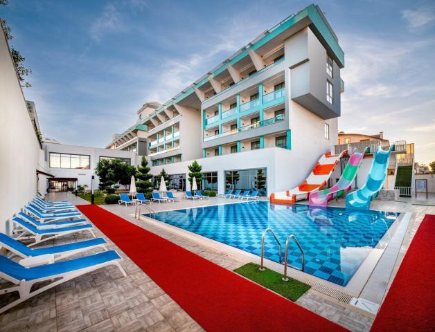 SENSITIVE PREMIUM RESORT & SPA