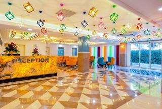 Crystal Club World Of Colors