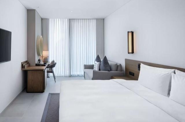Radisson Beach Resort Palm Jumeirah Dubai