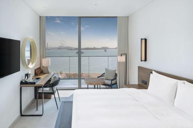 Radisson Beach Resort Palm Jumeirah Dubai