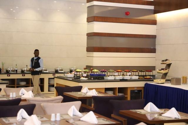 Hotel Golden Tulip Media