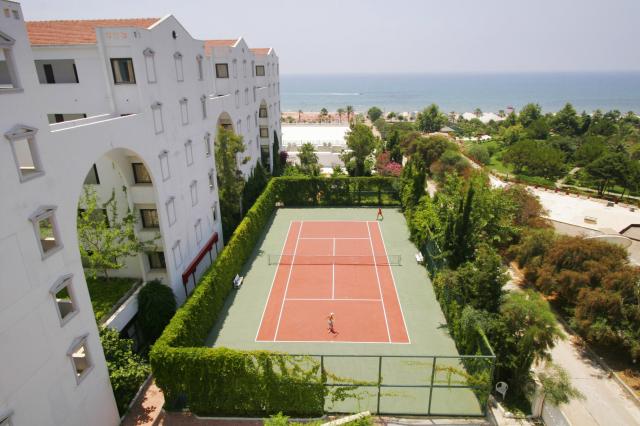 Hotel Cesars Side