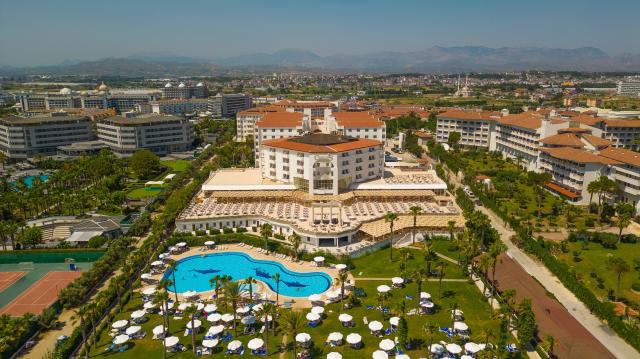 Hotel Cesars Side