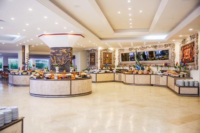 Hotel Cesars Side