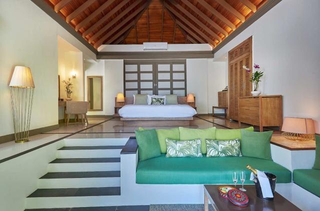 Beach House Iruveli
