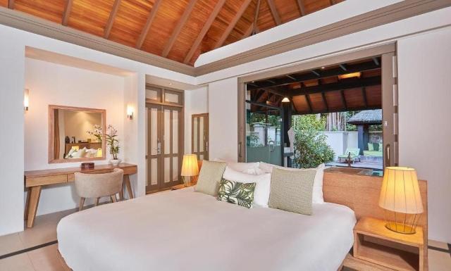 Beach House Iruveli