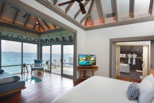 Beach House Iruveli