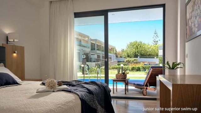 Hotel Cavo Orient Beach Hotel & Suites