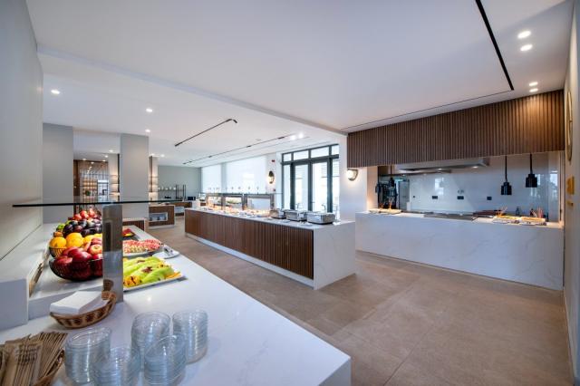 Hotel Selini Suites