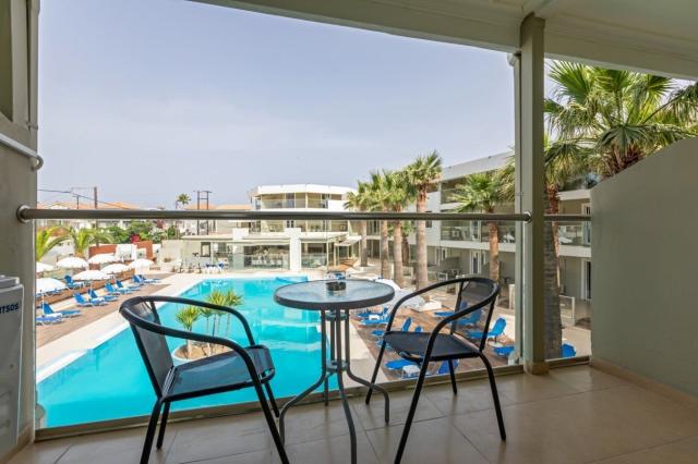 Hotel Cameo Beach Resort