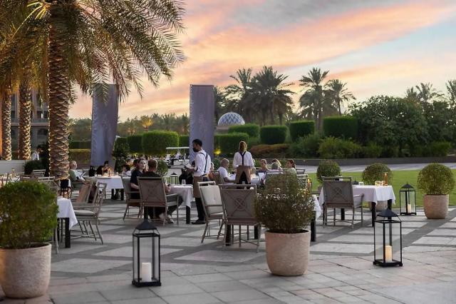 Emirates Palace, Mandarin Oriental