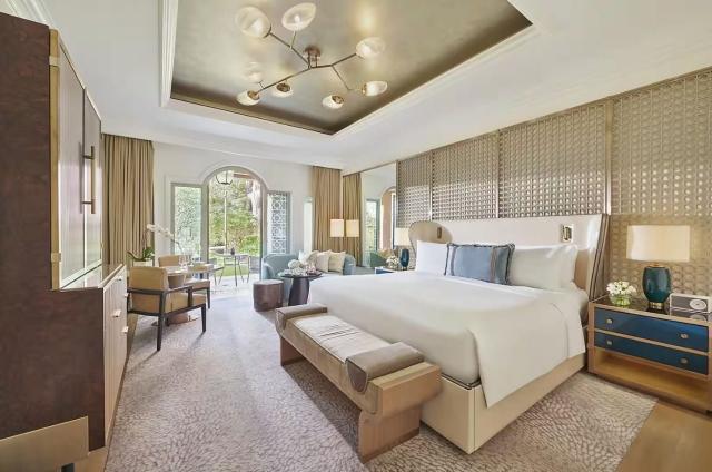 Emirates Palace, Mandarin Oriental