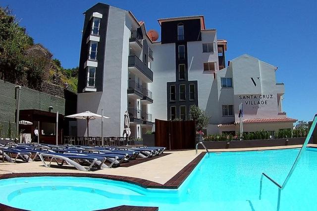 Fly & Drive: Objevte Madeiru! & Hotel Santa Cruz Village