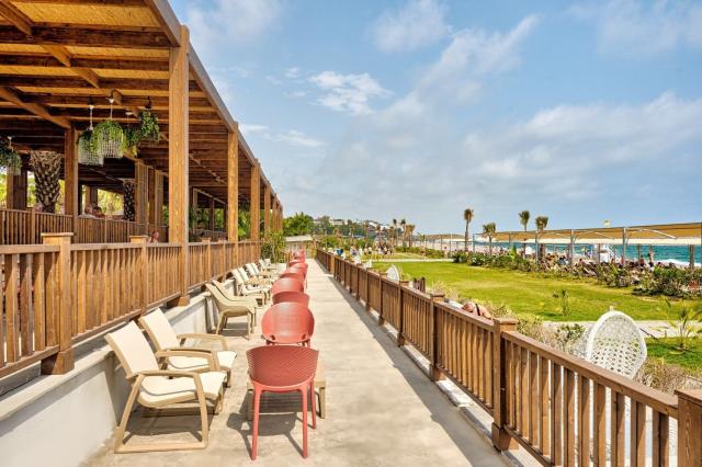 Sea Planet Resort & Spa