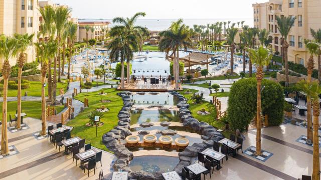 Po stopách českých egyptologů & Hotel Tropitel Sahl Hasheesh