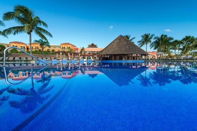 Hotel Ocean Coral and Turquesa