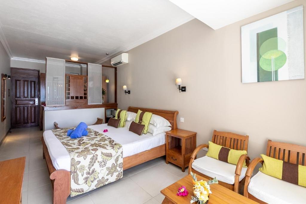 Hotel Le Peninsula Bay Beach Resort & Spa