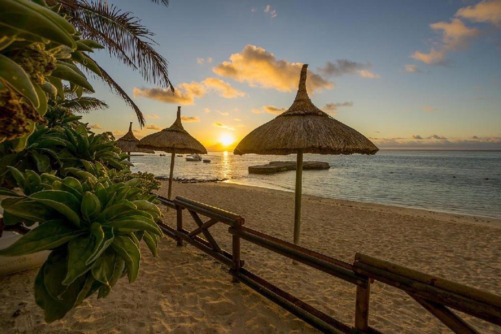 Hotel Le Peninsula Bay Beach Resort & Spa