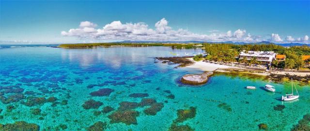 Hotel Le Peninsula Bay Beach Resort & Spa