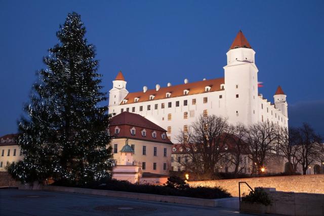 Adventní metropole na Dunaji - Bratislava, Budapešť a Vídeň