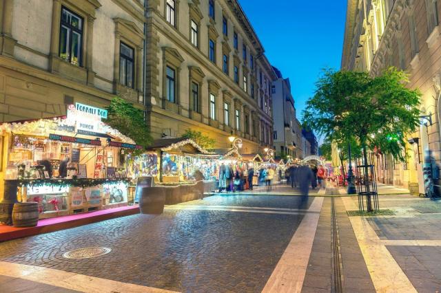 Adventní metropole na Dunaji - Bratislava, Budapešť a Vídeň