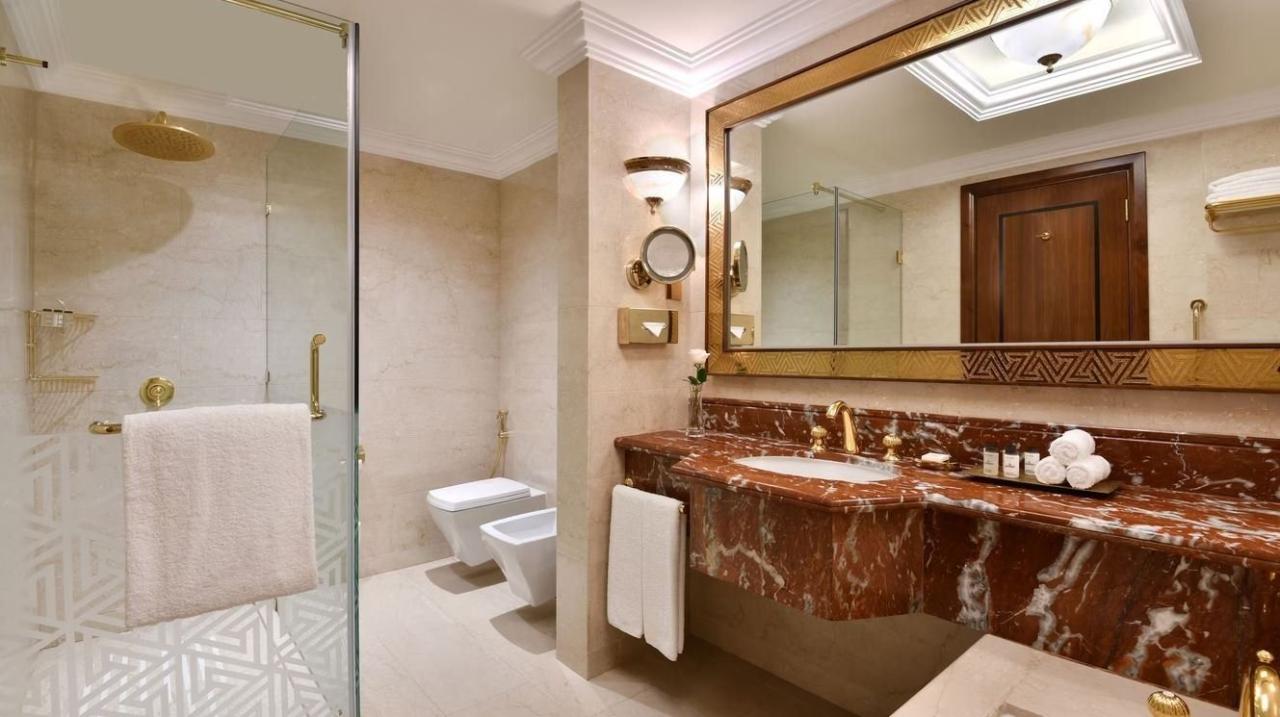 Sheraton Grand Doha Resort & Convention Hotel