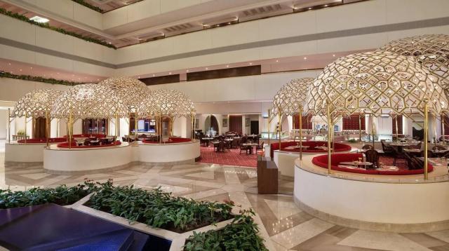 Sheraton Grand Doha Resort & Convention Hotel