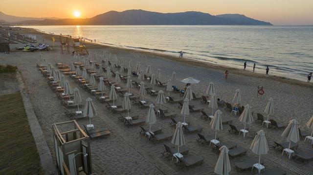 Hotel Vantaris Luxury Beach Resort