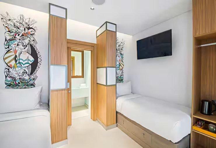 Hotel Fuwairit Kite Beach, Tapestry Collection by Hilton