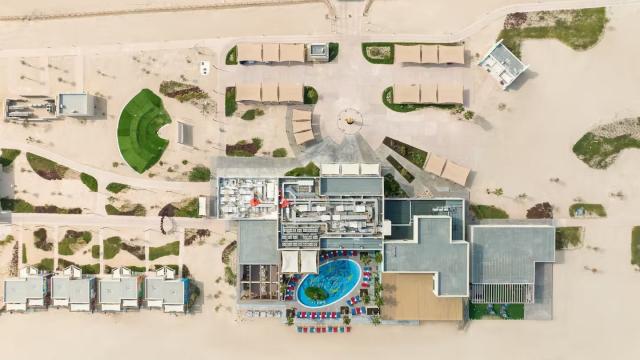 Hotel Fuwairit Kite Beach, Tapestry Collection by Hilton