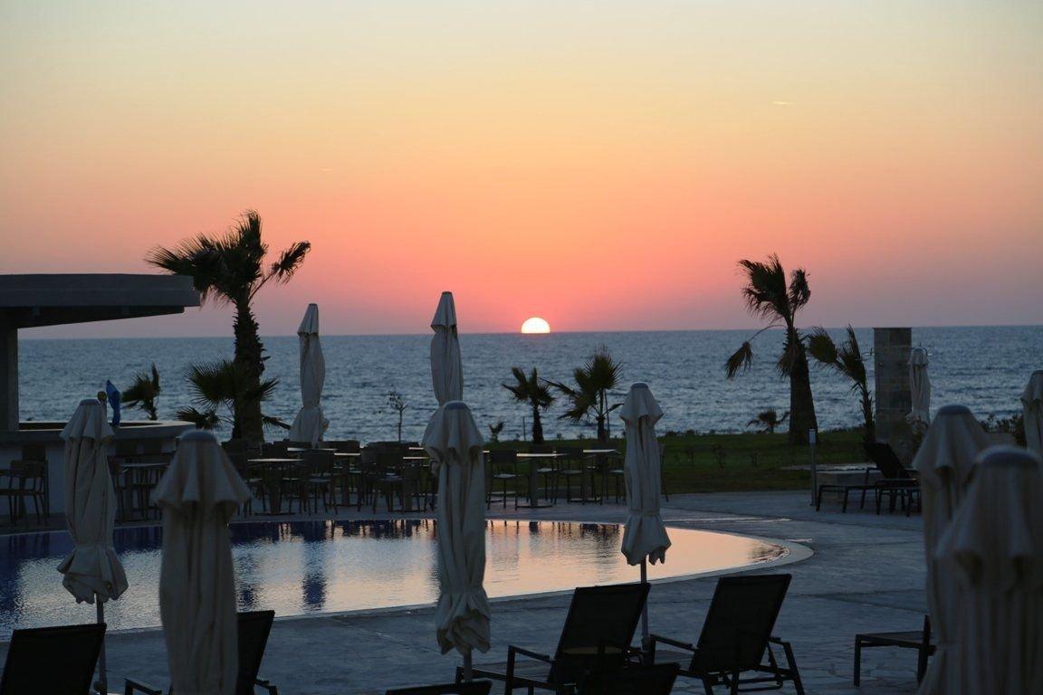 Amphora Hotel & Suites