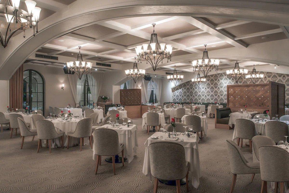 Hotel Elysium