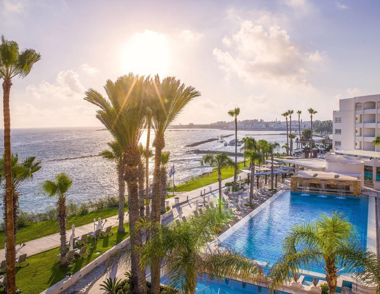 Hotel Alexander The Great Beach